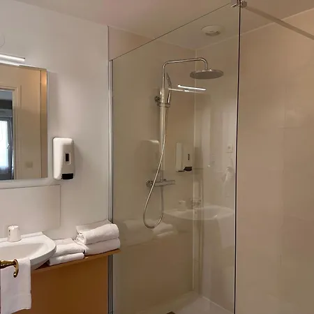 - Domaine De La Blanchardiere - Le Mans 3* Changé