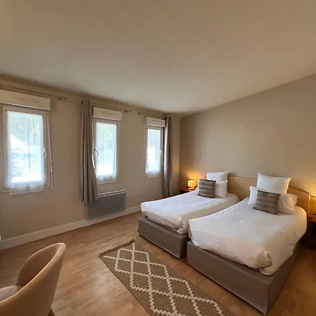 Hotell - Domaine De La Blanchardiere - Le Mans Changé