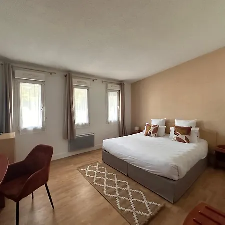 - Domaine De La Blanchardiere - Le Mans Hotell 3*