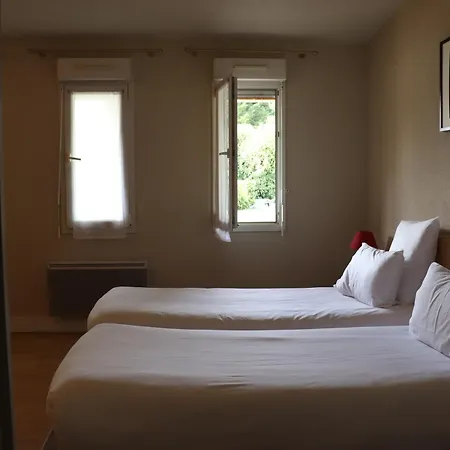 Hotel Domaine De Blanchardiere 3*