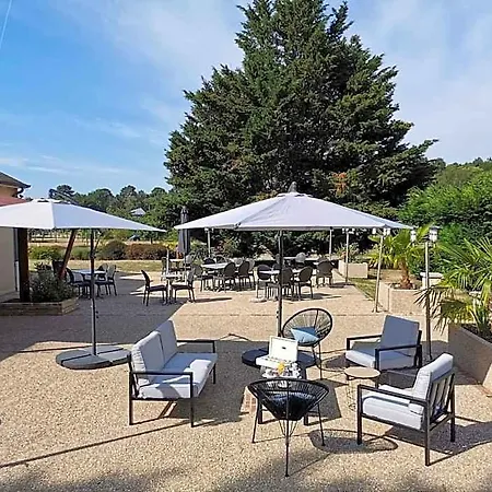 Domaine De Blanchardiere Hotel