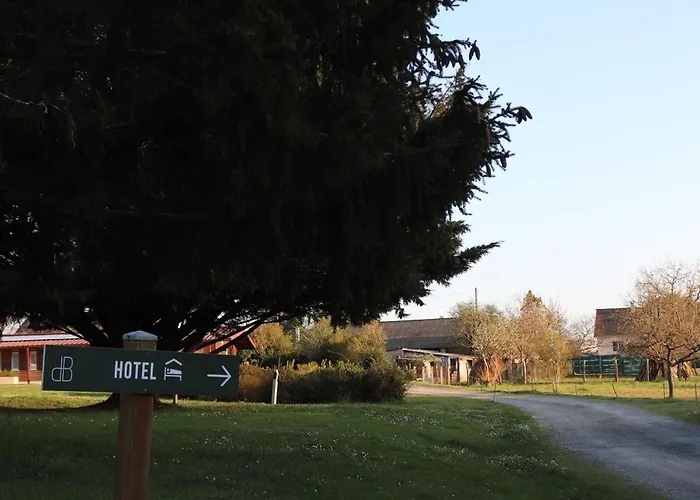 Domaine De Blanchardiere 3* Changé