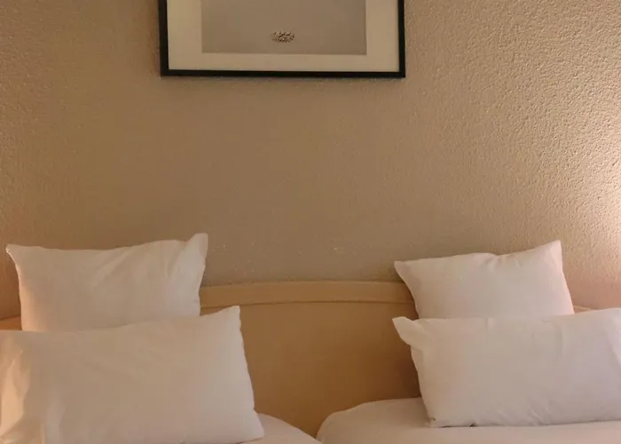 Hotel Domaine De Blanchardiere Changé